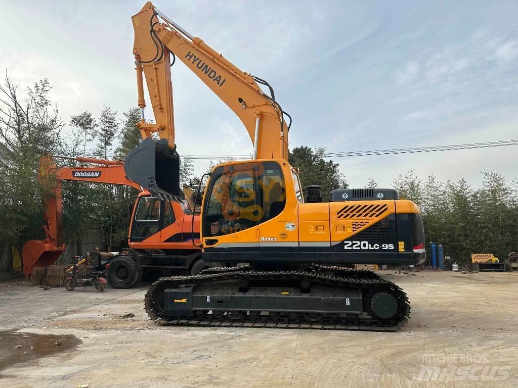 Hyundai 220LC-9S Beltegraver