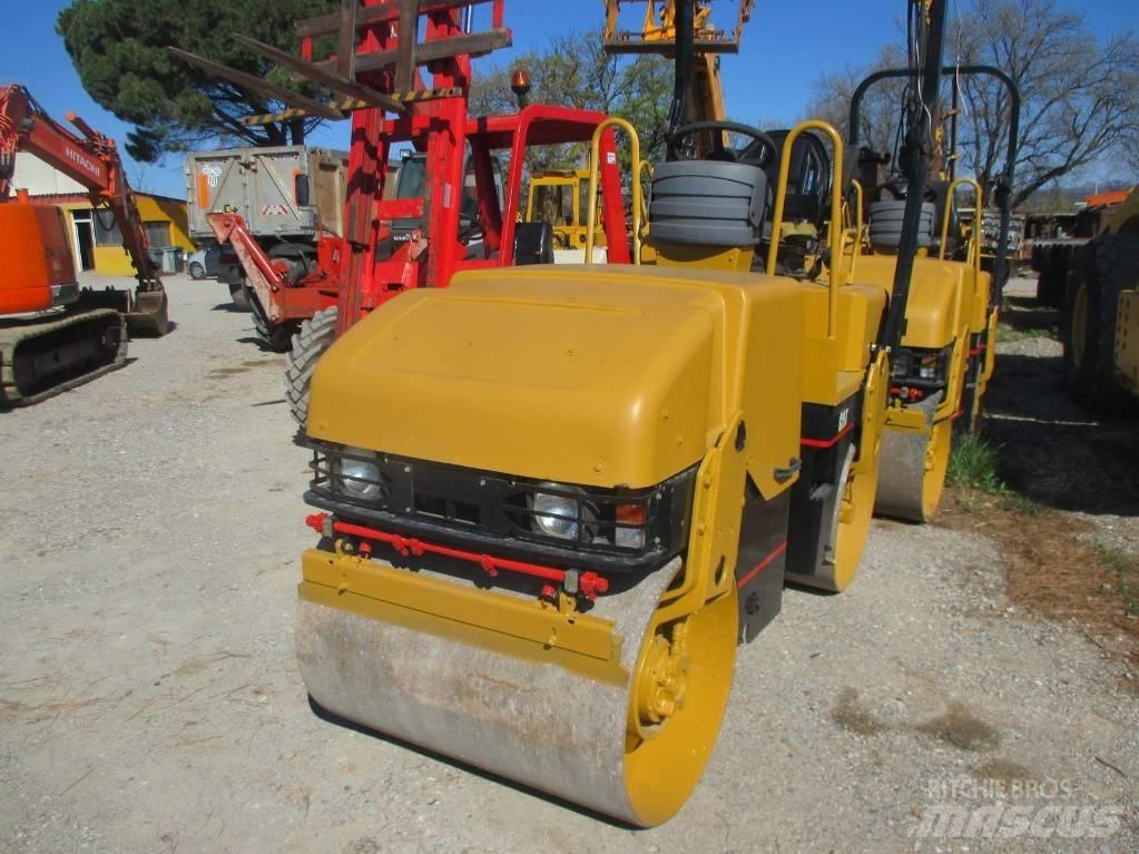 CAT CB 214 E Tandem Valser