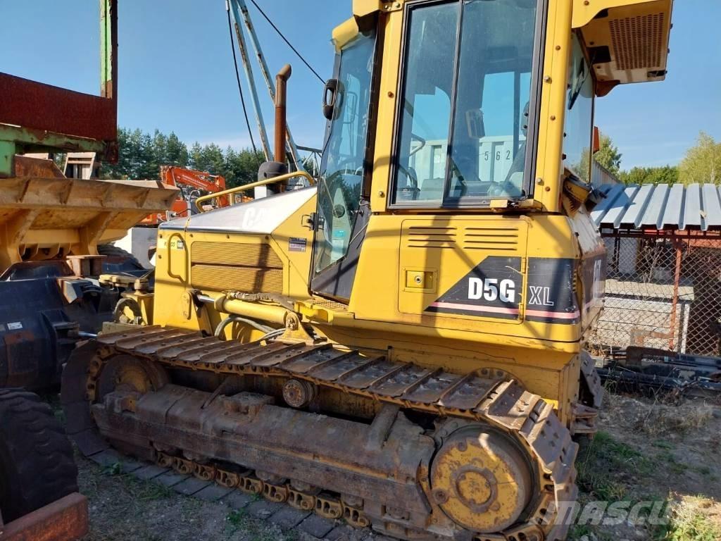 CAT D 5 G XL Dozere Beltegående