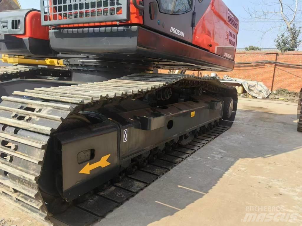 Doosan DX225LC-9C Beltegraver