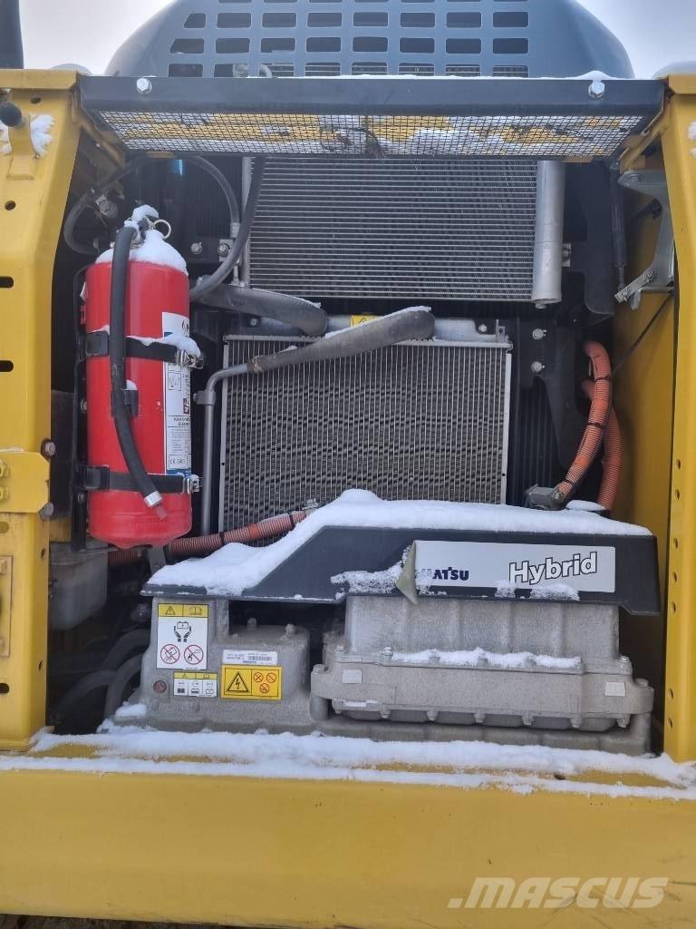 Komatsu HB 215 LC-2 Beltegraver