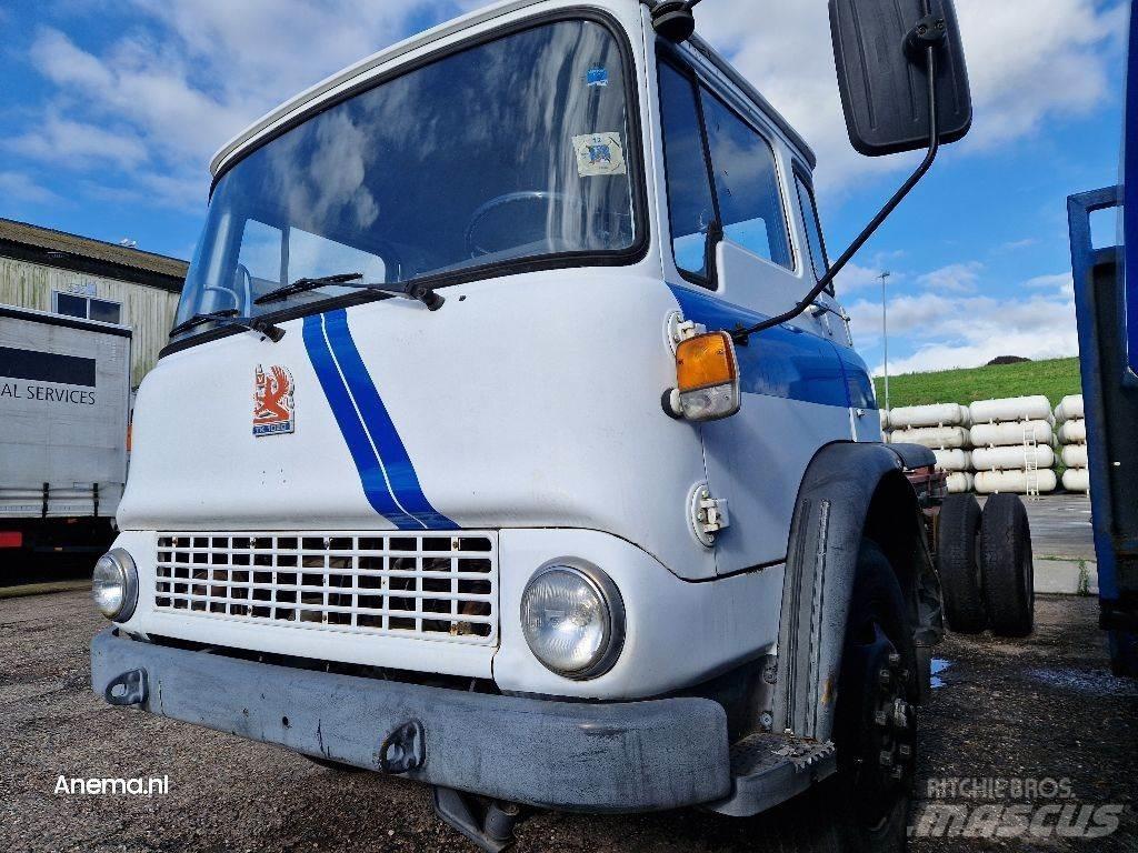 Bedford TK 1020 Trekkvogner