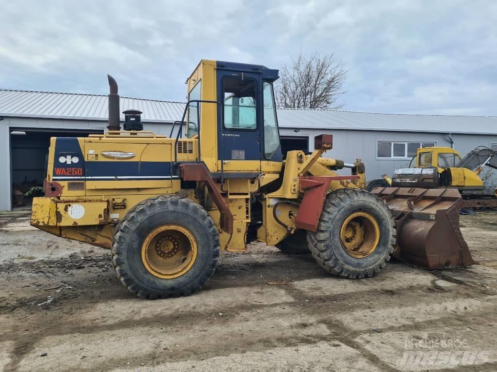 Komatsu WA 250 Hjullastere
