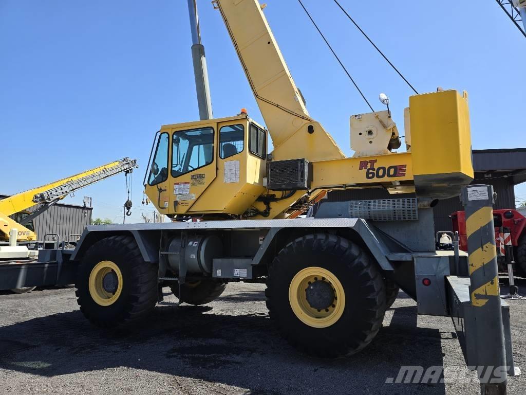 Grove RT 600 E Røff terreng kraner