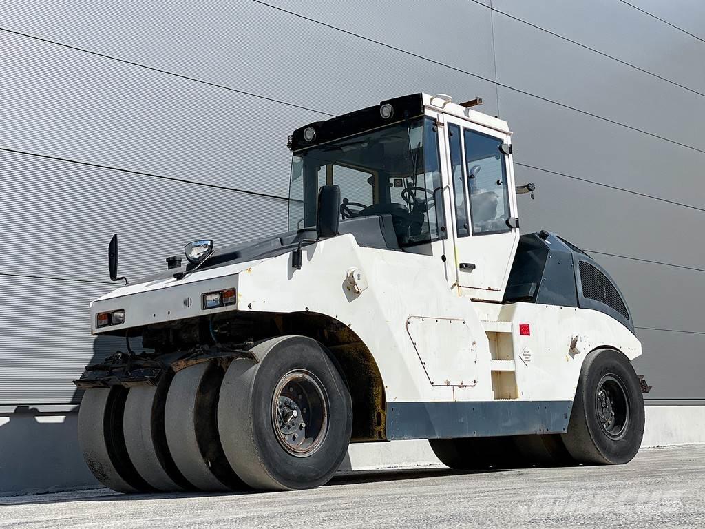 Bomag BW 24 RH Gummihjulsvalser