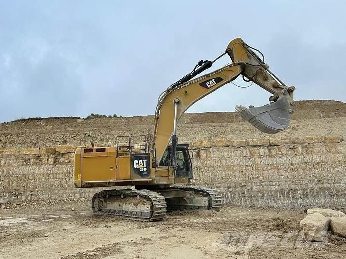 CAT 374 LME Spesialtilpassede gravemaskiner