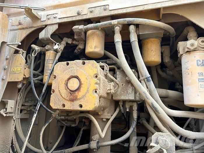 CAT 374 LME Spesialtilpassede gravemaskiner