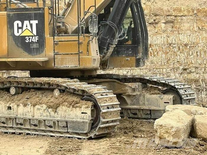 CAT 374 LME Spesialtilpassede gravemaskiner