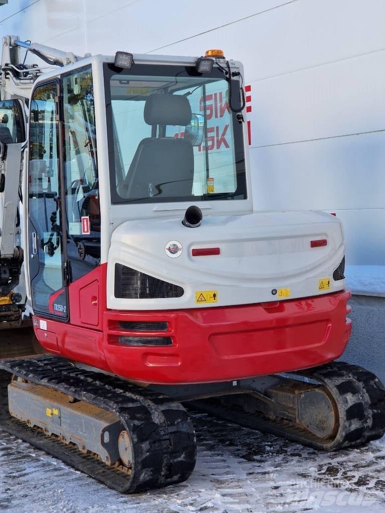 Takeuchi TB 250 Minigravere <7t