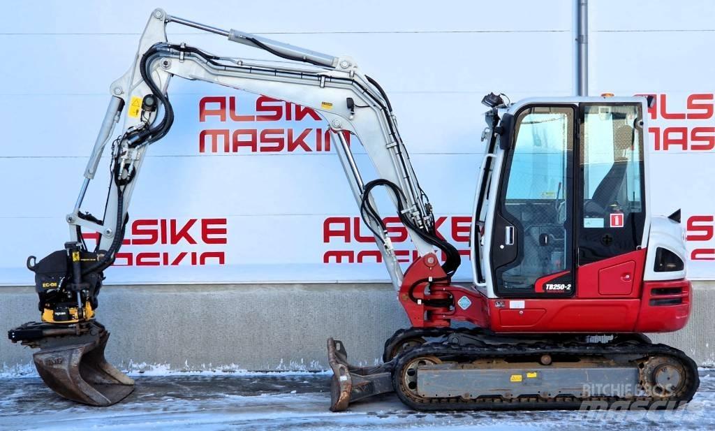 Takeuchi TB 250 Minigravere <7t