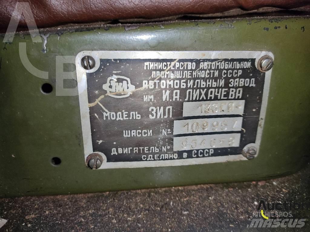 ZIL 133 Allterreng kraner
