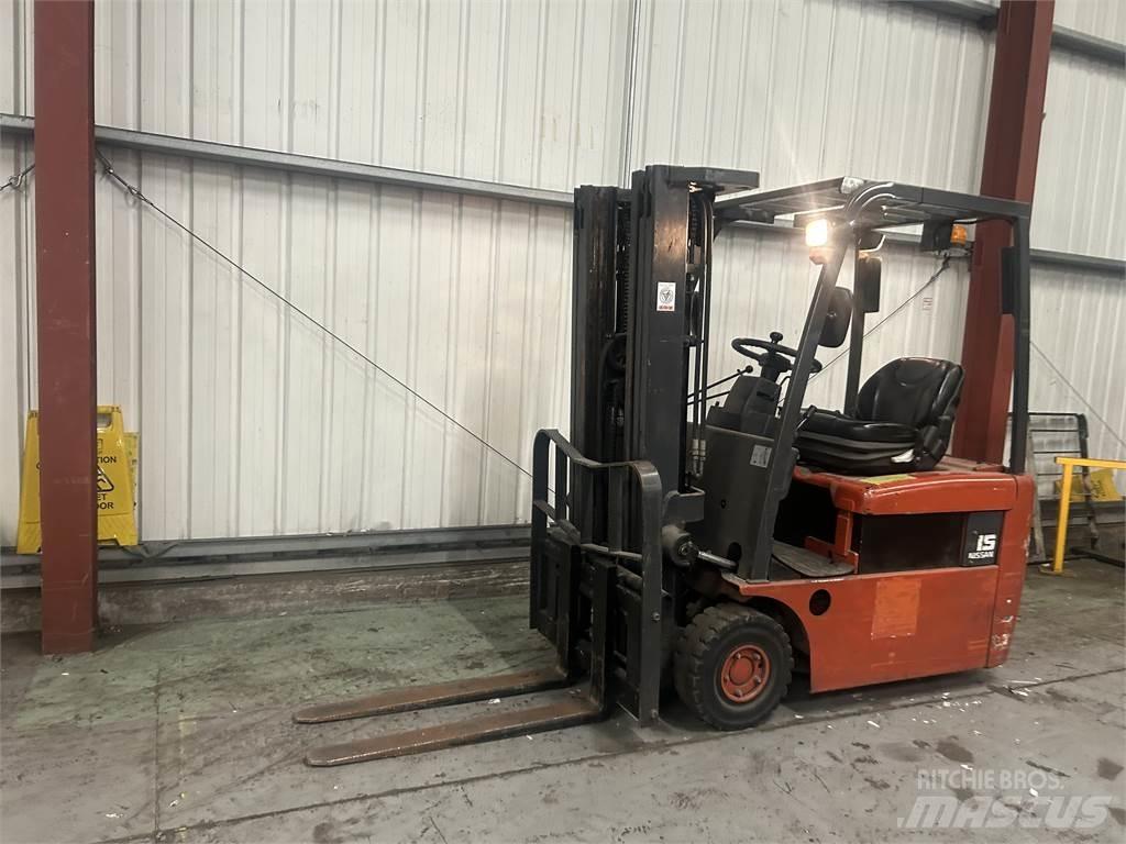 Nissan NO1L15HQ Elektriske trucker
