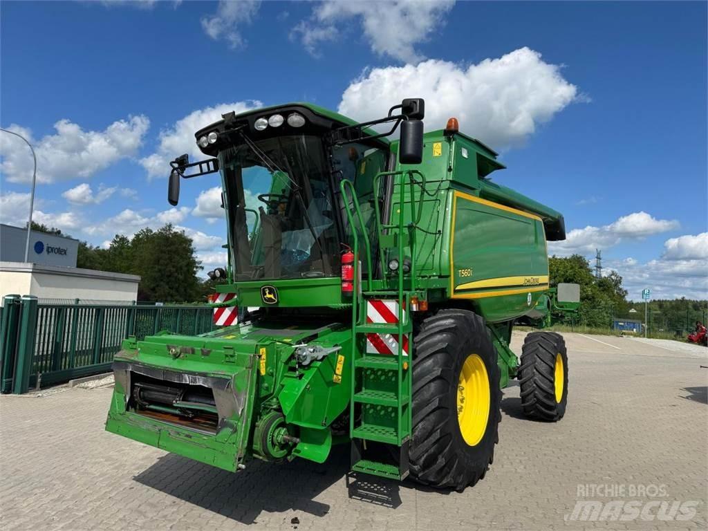 John Deere T560 HM Skurtreskere