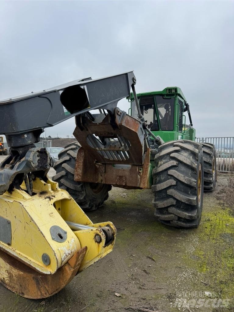 John Deere 748 Stammelunner