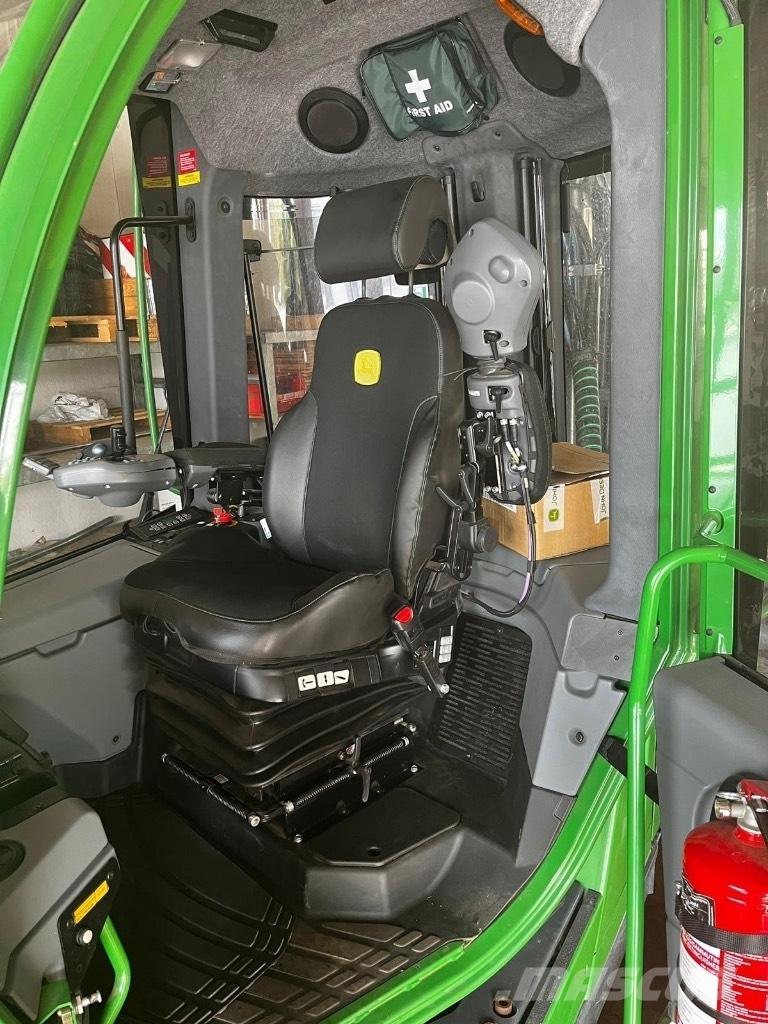 John Deere 1910G Lassbærere
