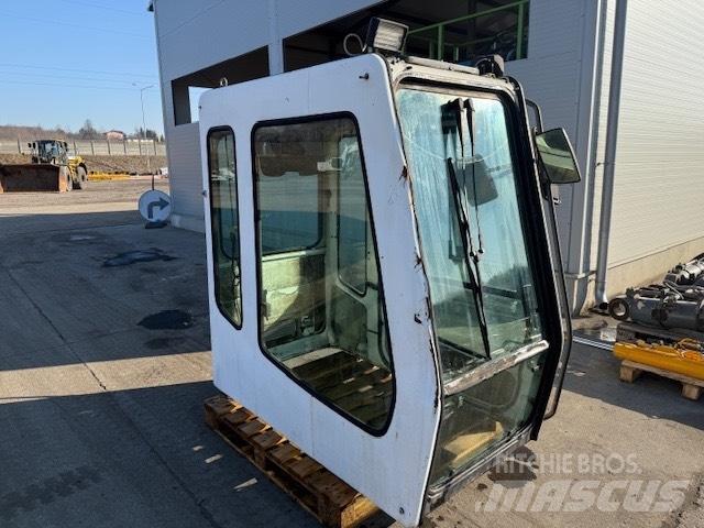 Liebherr SERIA B CAB Førerhus og Interiør