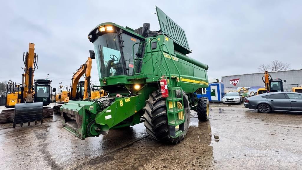 John Deere 9880 STS Skurtreskere