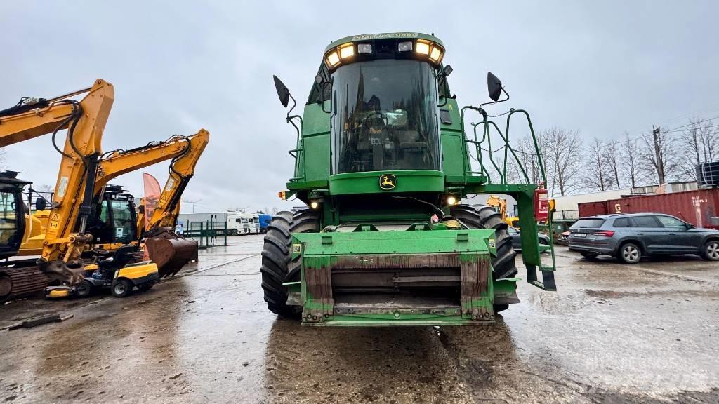 John Deere 9880 STS Skurtreskere