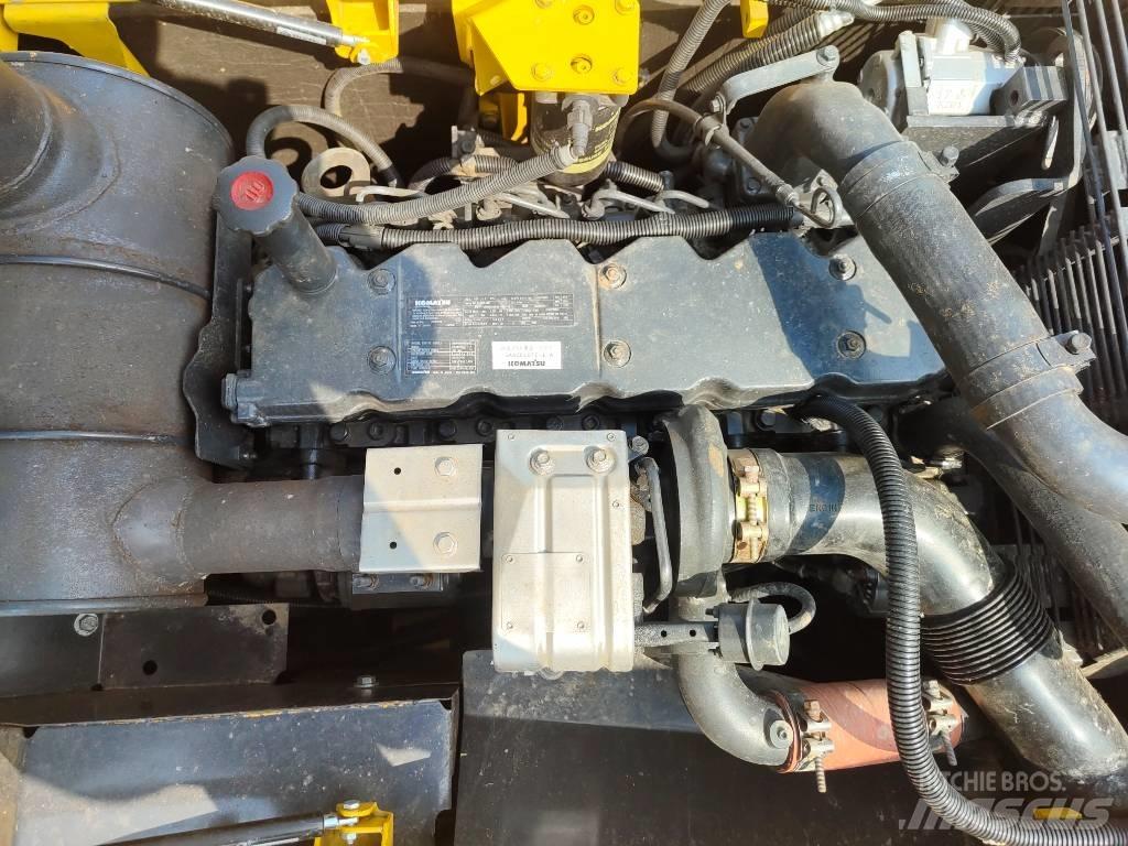 Komatsu PC 220 LC Beltegraver
