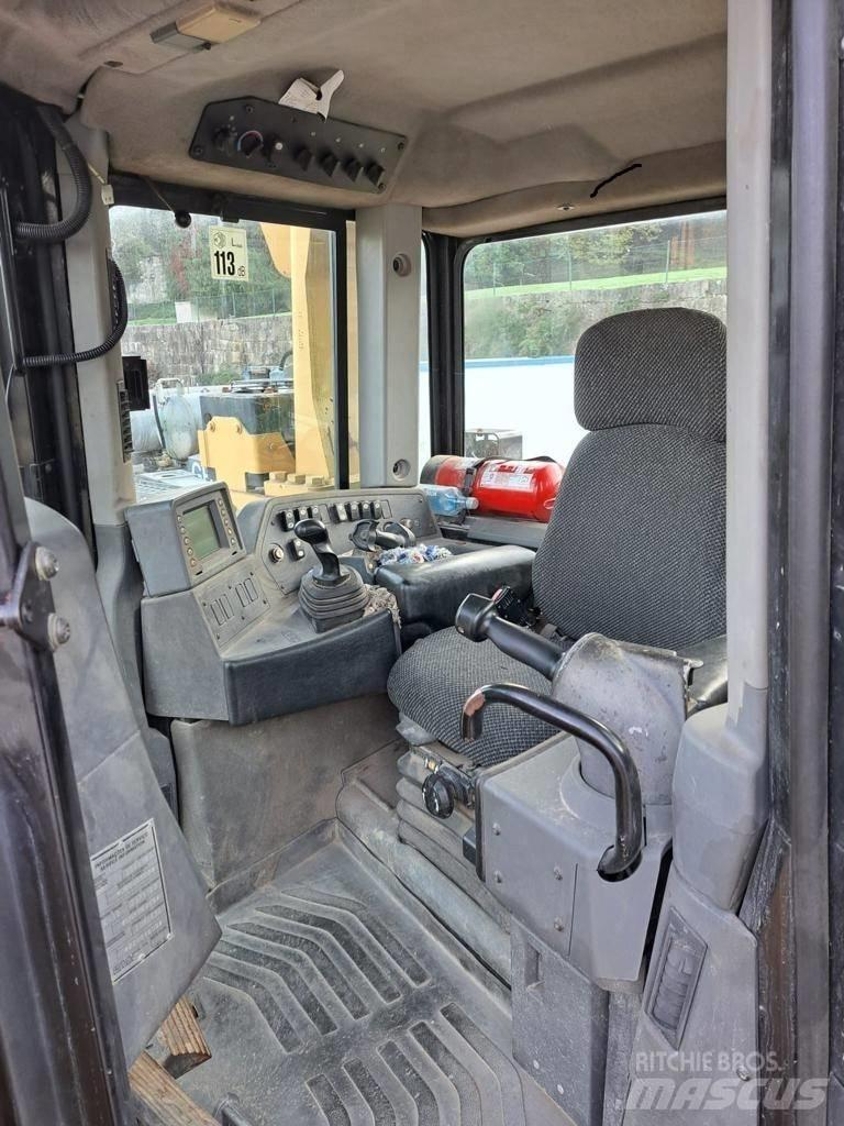CAT D 8 T Dozere Beltegående