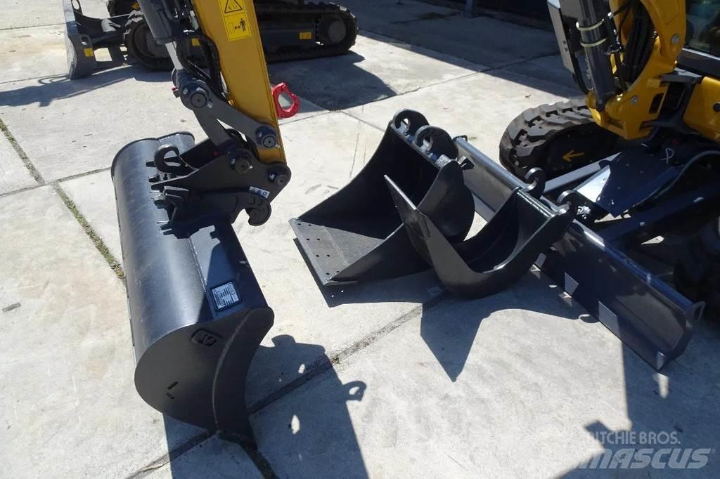 XCMG XE27E Beltegraver