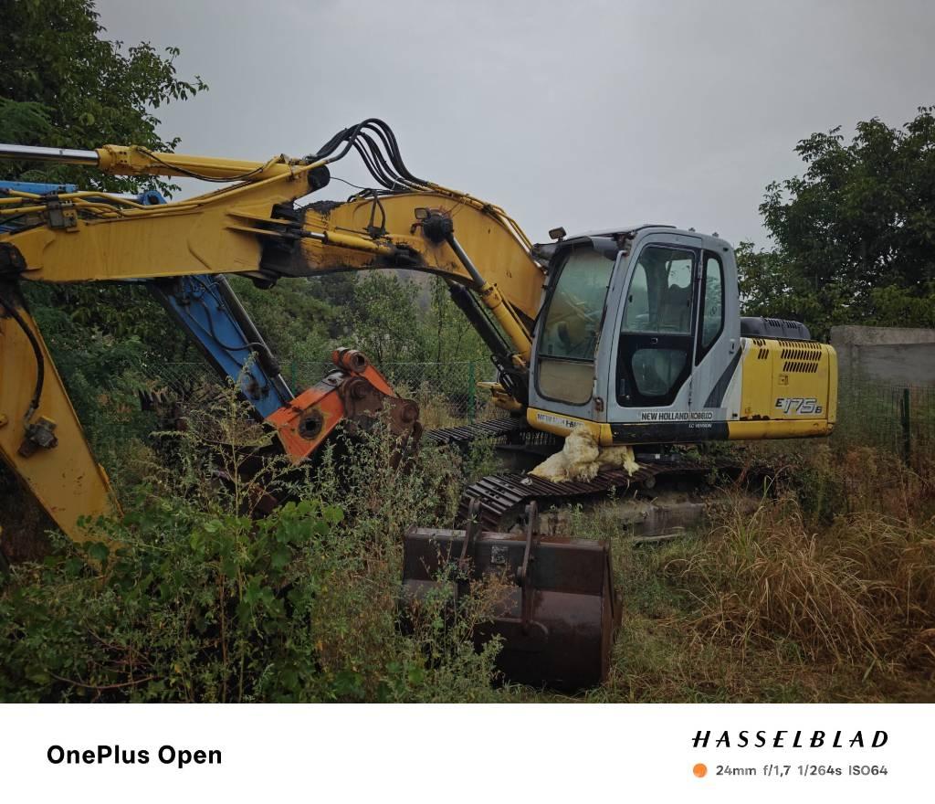 New Holland E 175 B Lys - Elektronikk