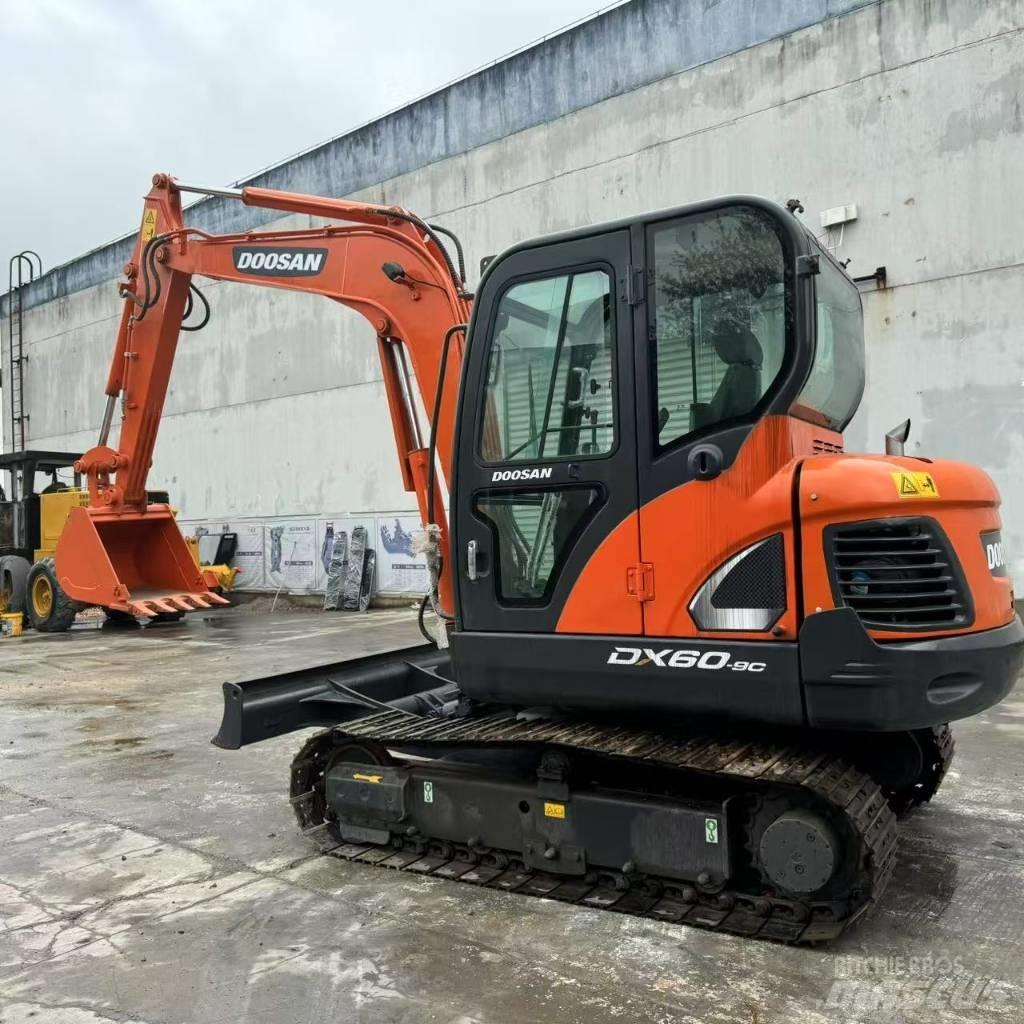 Doosan DX 60-9 C Minigravere <7t