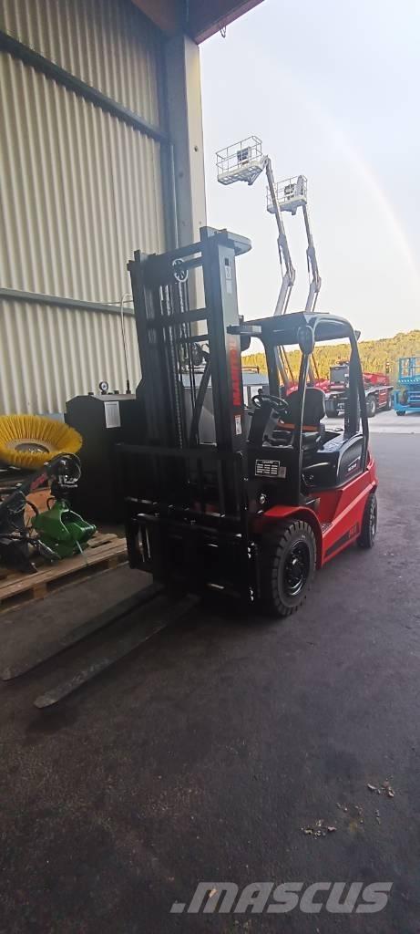 Manitou MI 25 Diesel Trucker