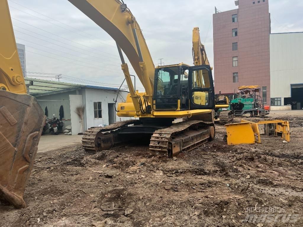 Komatsu PC450-8 Beltegraver