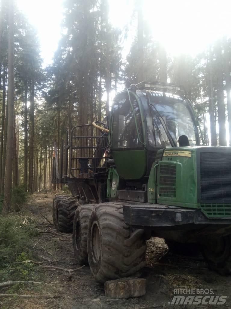John Deere 1010 E Lassbærere