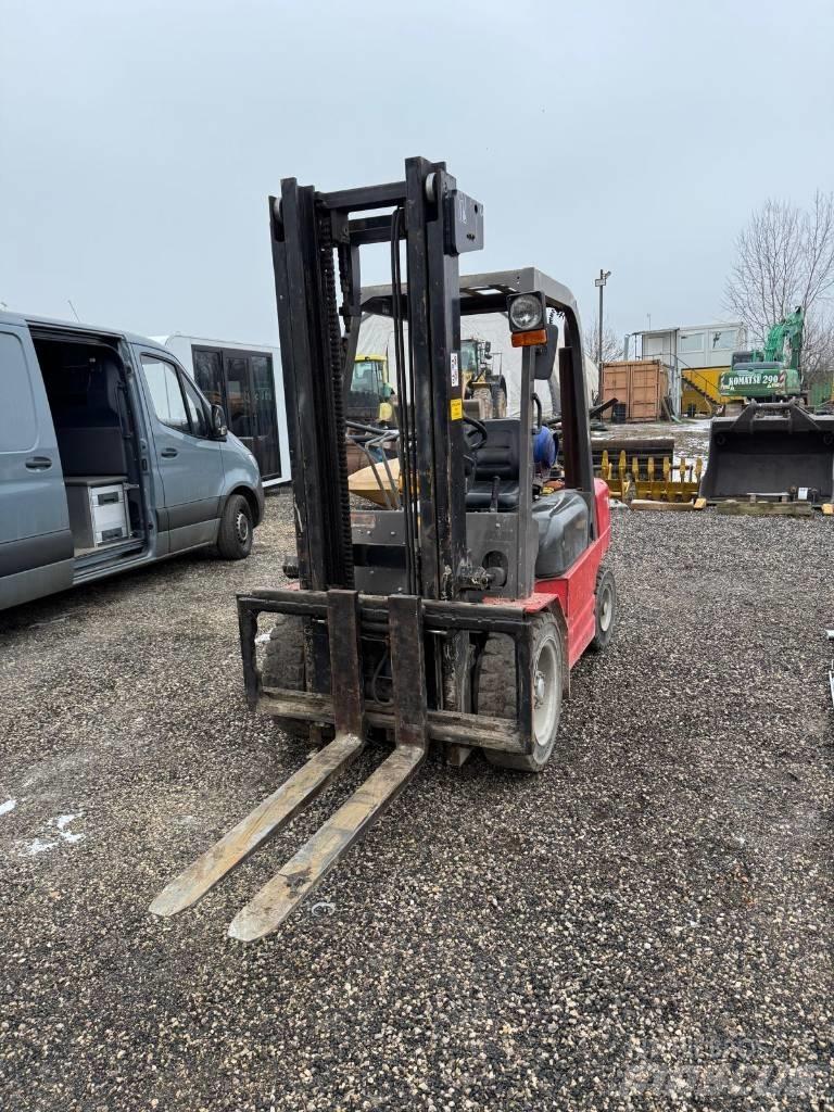 Manitou CG 30 P Propan trucker