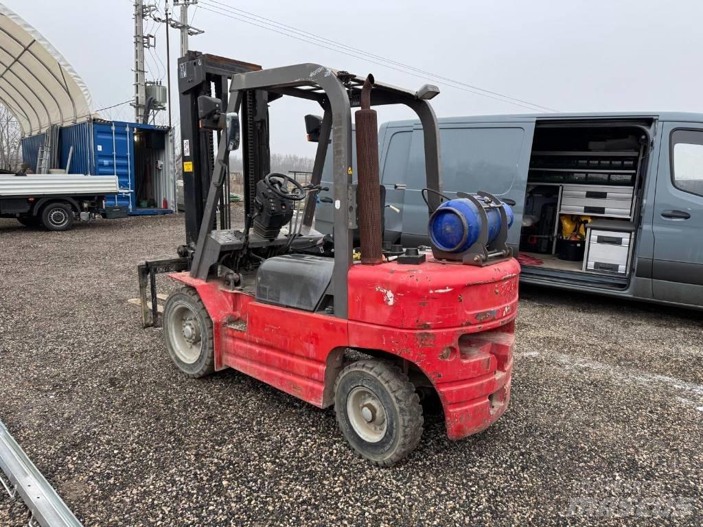 Manitou CG 30 P Propan trucker