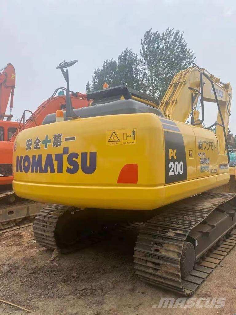 Komatsu PC 200-8 Beltegraver