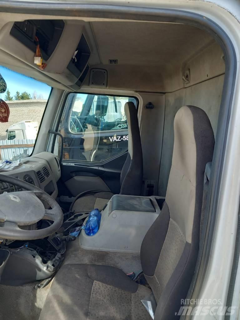 Renault Midlum 240 Førerhus og Interiør