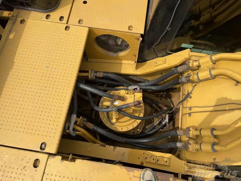 CAT 330 D Beltegraver