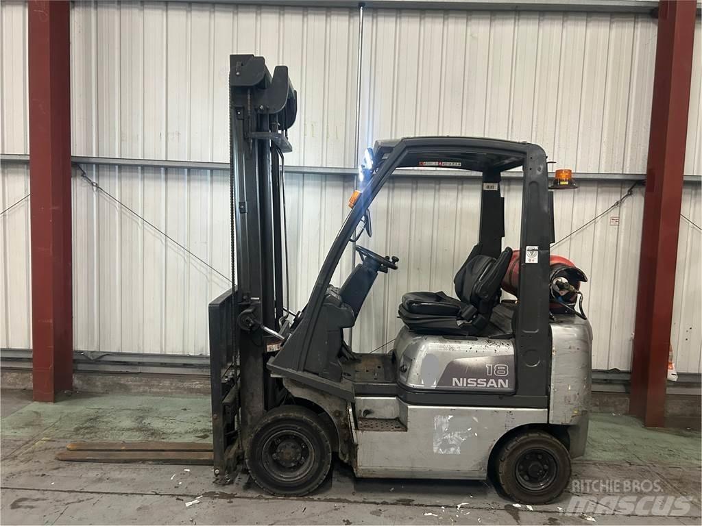 Nissan P1D1A18LQ Propan trucker