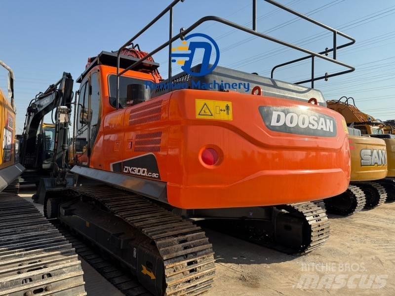 Doosan DX 300LC-9C Beltegraver