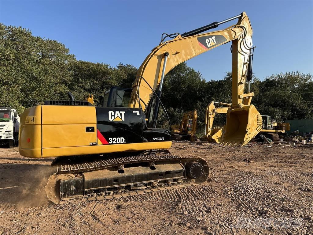 CAT 320D Beltegraver
