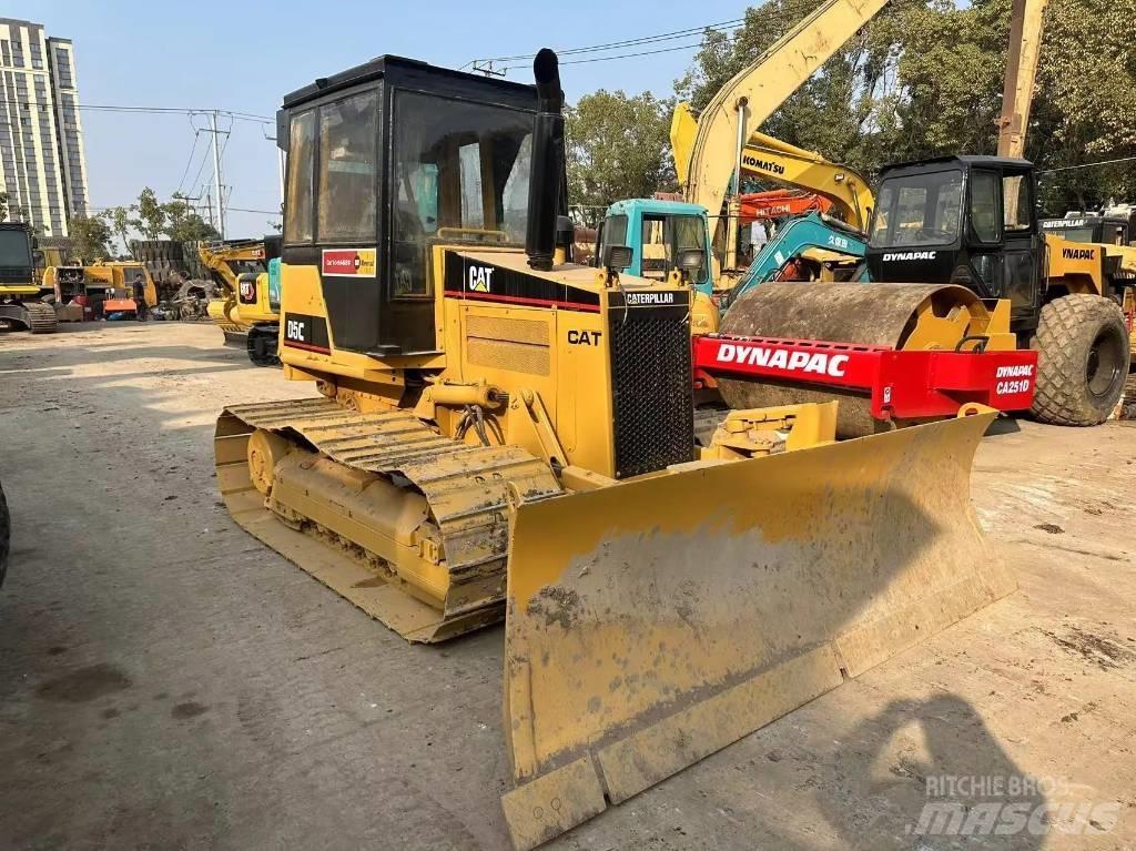 CAT D 5 C Dozere Beltegående