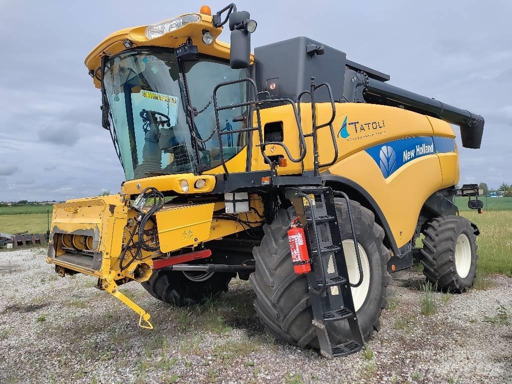New Holland CX 8070 Skurtreskere