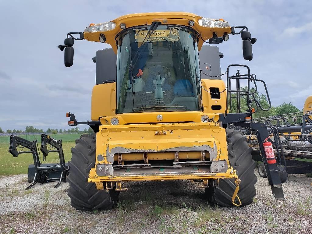 New Holland CX 8070 Skurtreskere