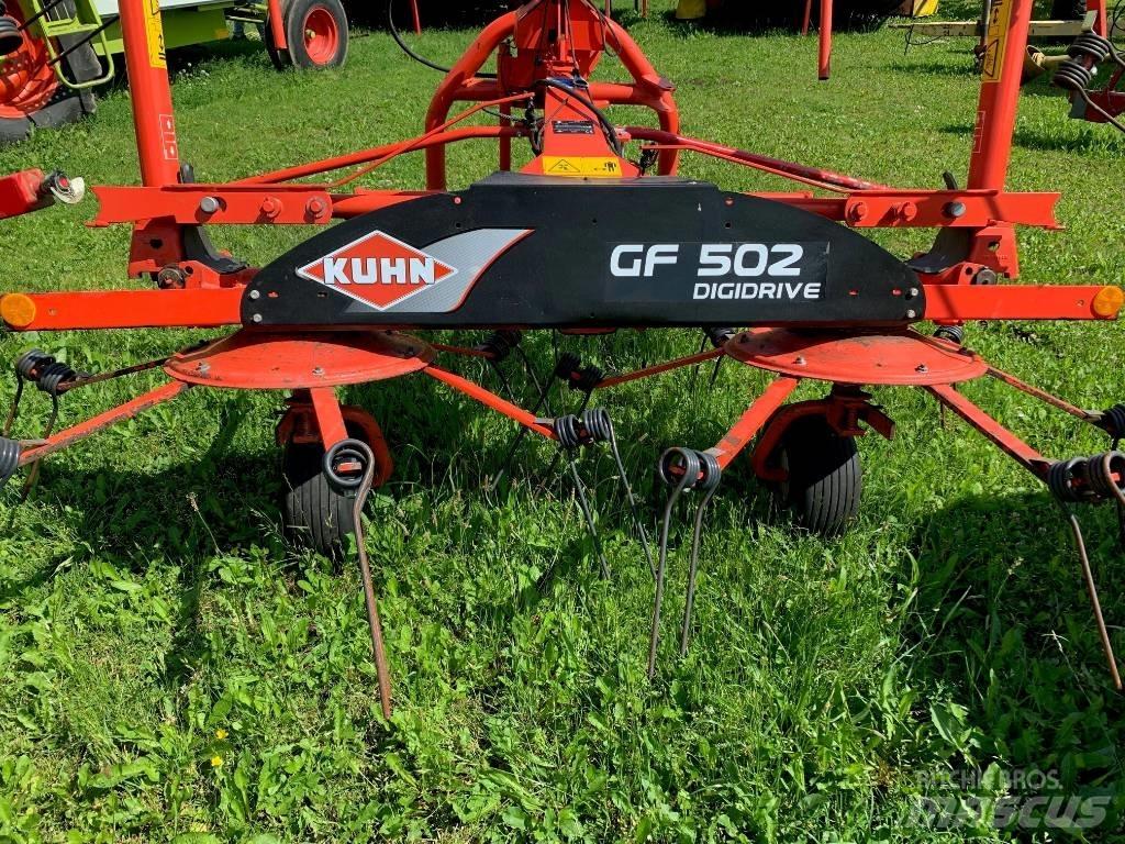 Kuhn GF 502 Raker og høyvendere