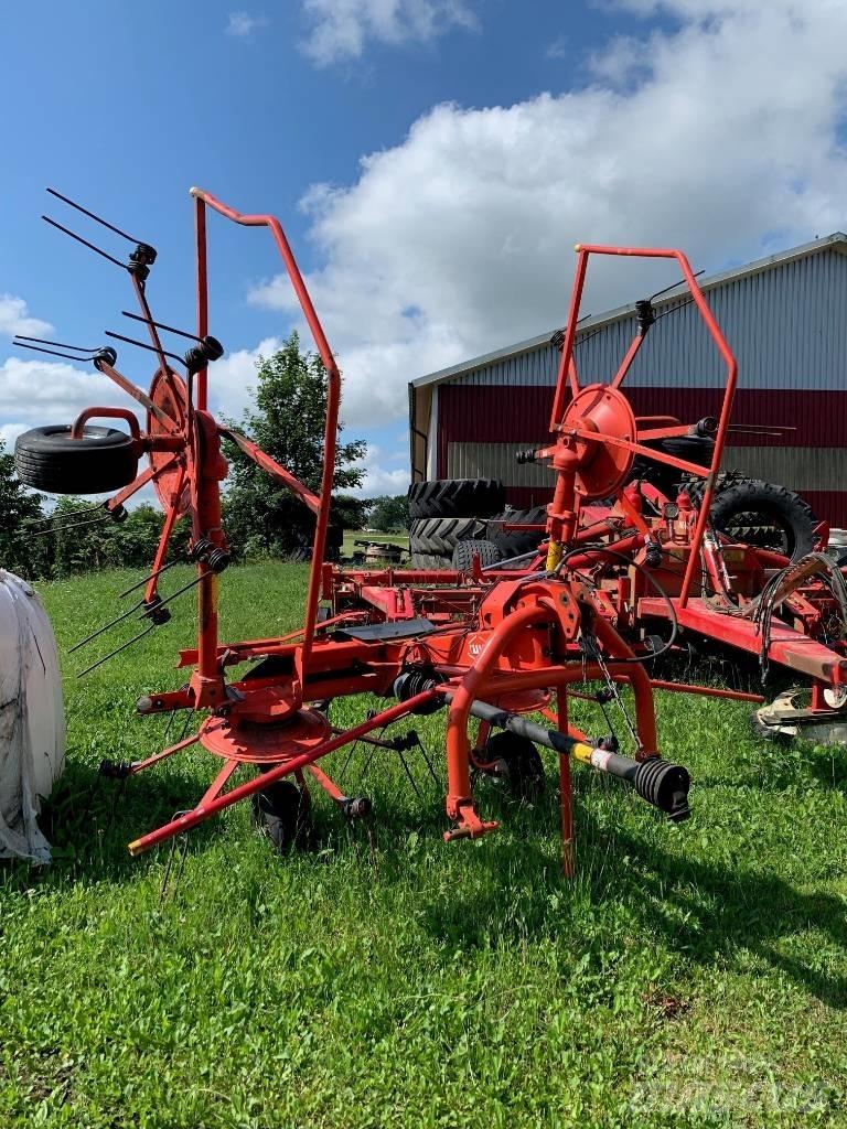 Kuhn GF 502 Raker og høyvendere