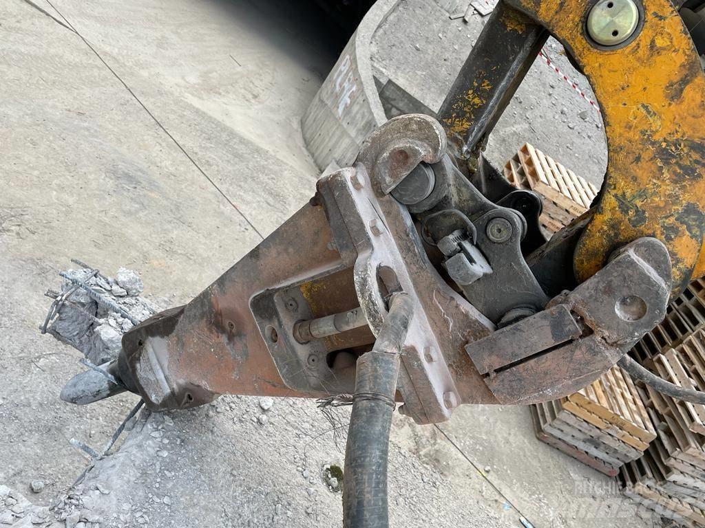Brokk 330 Diesel Gravemaskiner for riving