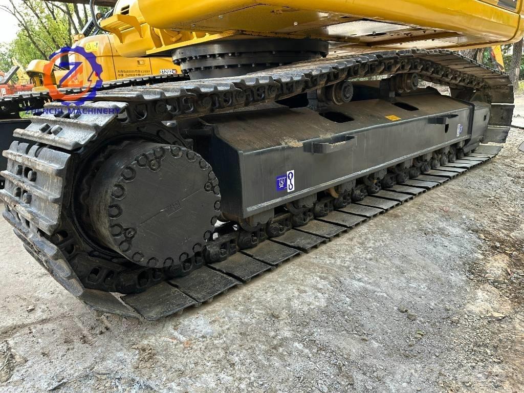 Komatsu PC 220-7 Beltegraver