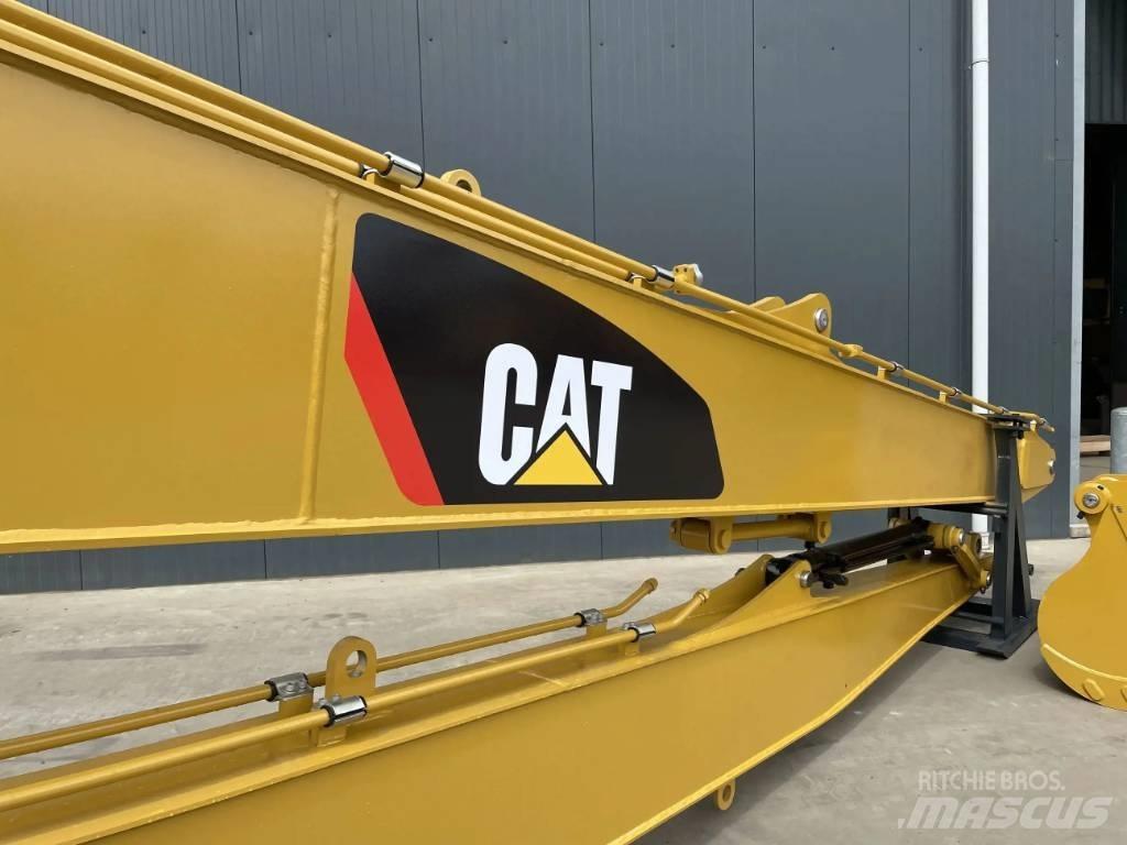 CAT 323E 18m Set Traktorgravere