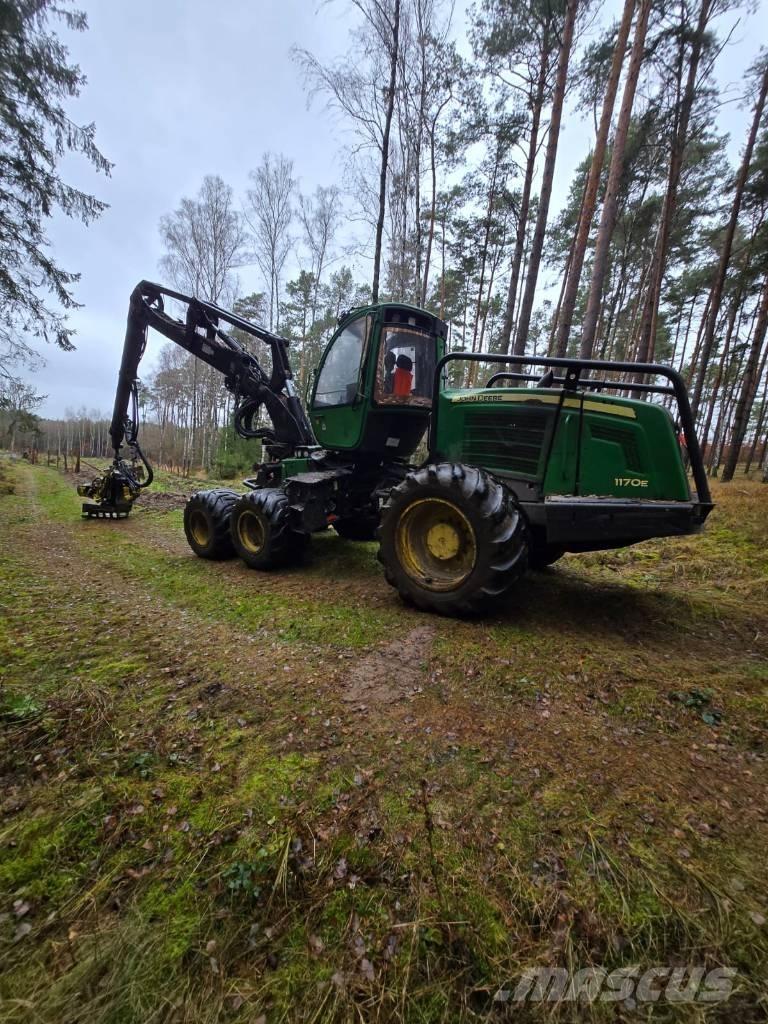 John Deere 1170 E Hogstmaskiner
