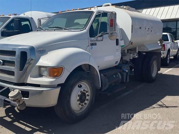 Ford F750 Tankbiler