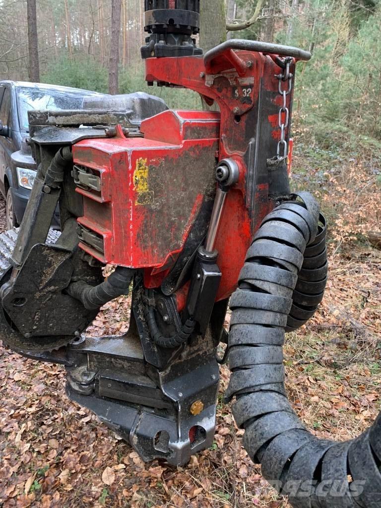 Komatsu S132 Treknusere