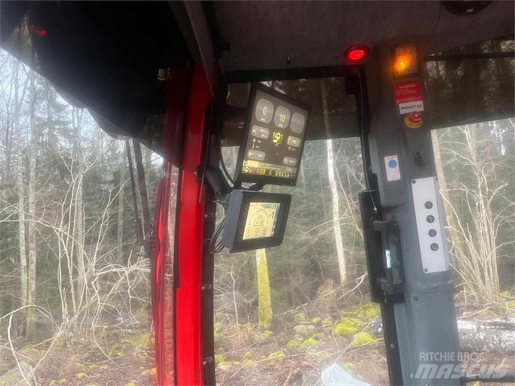 Komatsu 895 Lassbærere